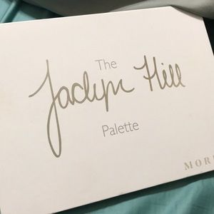 Jaclyn Hill Palette- lightly used
